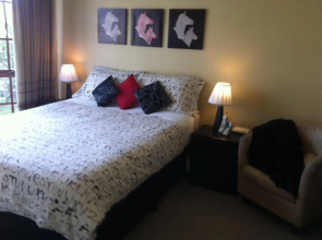 Ellia Doncaster Apartment