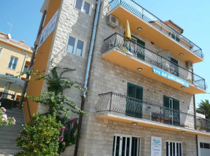 Nina Apartments