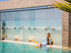 Отель Novotel Suites Mall Avenue Dubai