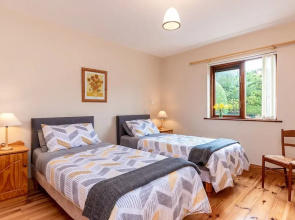 2 Bedroomed Home Just Steps From Kenmare Town