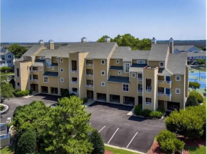 Buccaneer Village 424 2 Br condo by RedAwning