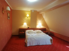 Dwór Bogucin Hotel & Restauracja
