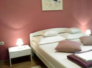 Apartment Mira