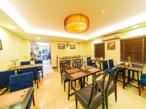 Golden Legend Diamond Hotel	