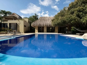 w Lovely 4BR Villa at Mesa de Yeguas