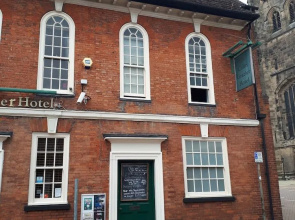 Colin Grazier Hotel