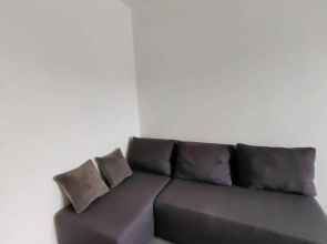 Apartments on Stroiteley Avenue 13/3