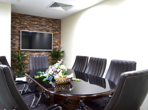 Отель Crystal Plaza