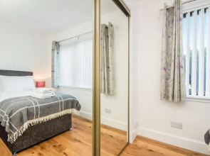 Flat 1, 69 Macewen Drive