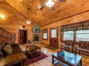 Grand Bear Lodge 6 Bedroom Home with Private Pool