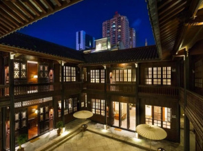 Silver Chest Boutique Hotel