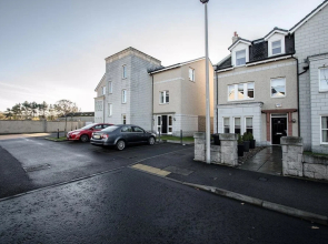 Orange Apartments - 22 Polmuir Gardens LTD