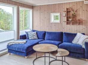 Nice Home in Færvik With Wifi, 3 Bedrooms and Outdoor Swimming Pool
