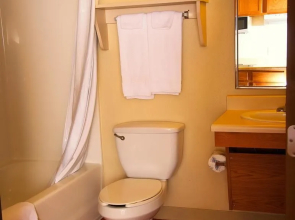 WoodSpring Suites Oklahoma City Norman