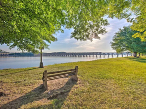 1 Mi to Dtwn: Historic Harrisburg Home