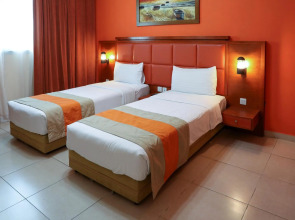 Отель Wescott Plaza Hotel Apartment