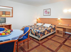 Beautiful Apartments in Jelsa, With Pool