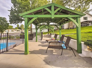 Steps to Branson Landing: Cozy Downtown Cottage!