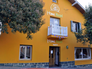 Hopa Home Patagonia Hostel & Bar