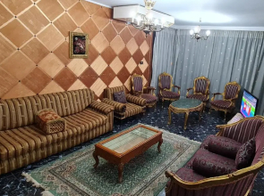 Comfy 3 Bedrooms Apartment in Cairo Z1