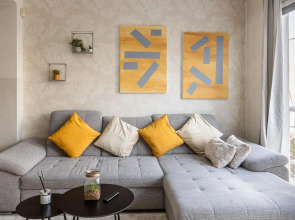 The comunist apartment 2bds