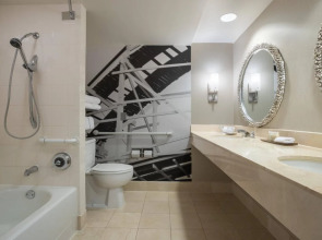 Renaissance Orlando at SeaWorld