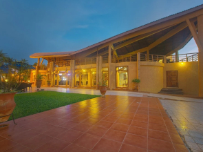 Raybow International Hotel