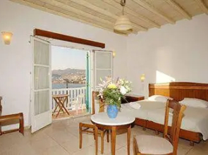 Petinaros Beach Studios
