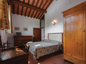 Stunning Home in Trequanda SI With 2 Bedrooms, Wifi and Outdoor Swimming Pool