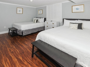 Dolphin Point 305b 2 Bedroom Condo by RedAwning