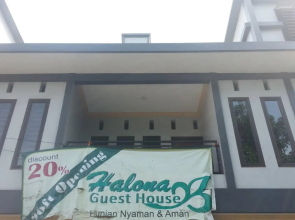 Halona Guest House