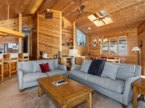 Stutzhaven in the Mountains - 2 Br Home