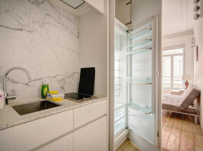 The Bright Stone Lodge. Heart of Antwerp
