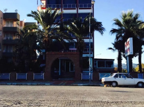 Anemonia Hotel