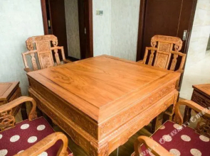 Boss Hotel