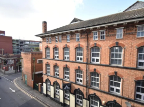 Gorgeous Spacious 2 Bed 2 Bath Apartment