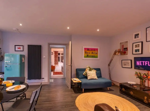 Walpole Bay 2 bed Stunning Garden Apt By Adliv