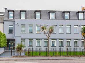 Hampton Suites Serviced Apartments