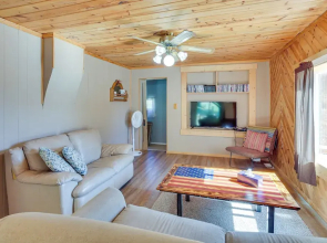 Lead Hideaway w/ Fireplace, Grill & New Deck!