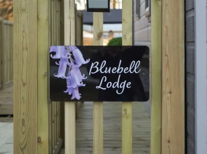 Hollicarrs - Bluebell Lodge