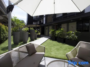 Coliwoo Keppel Co Living Serviced Apartments