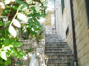 3 Bedroom Beach House with private sea access