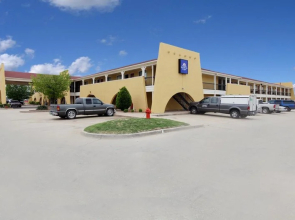 Americas Best Value Inn & Suites Yukon Oklahoma City