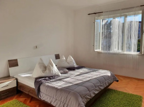 Apartments with a parking space Palit, Rab - 18681