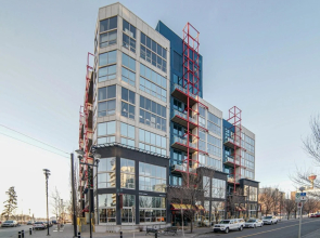 Charming 1BR W Sofa Bed and Private Balcony