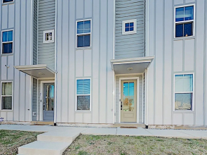New Listing! Nashville Nations: 2 New Townhomes 6 Bedroom Townhouse