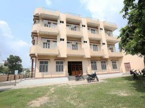 OYO 18324 Sahani Guest House