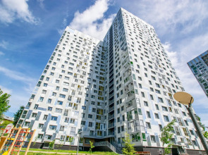 Cosmos (Космос) на улице Революции 48А