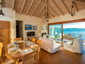 Iris Villas Lefkada - Karavi Villa