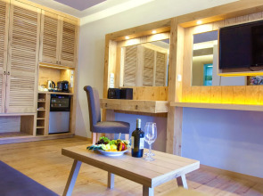 Elmi Suites Beach Hotel - All Inclusive